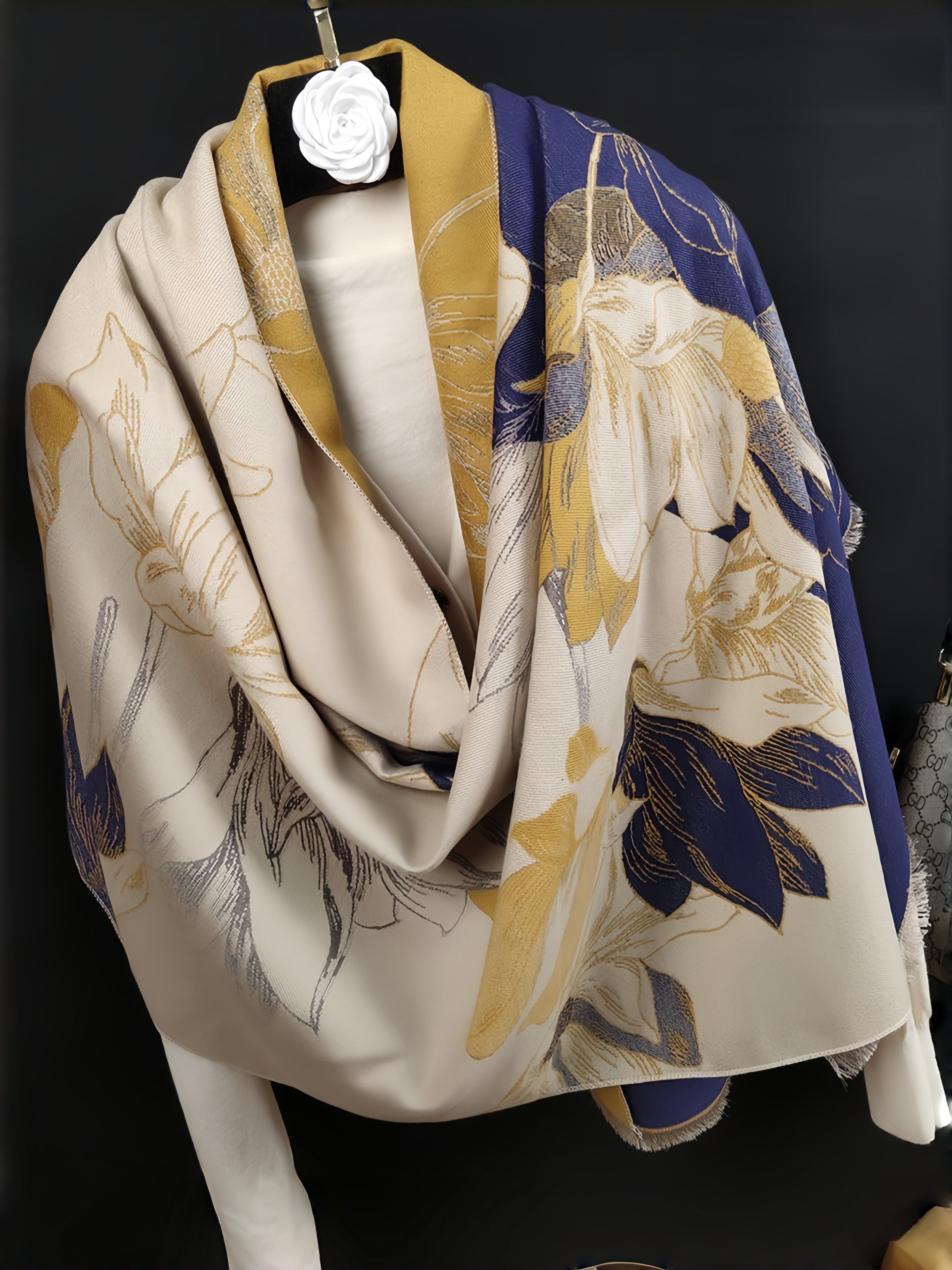 Luxury Ultra Soft Comfort Blanket & Shawl Wrap - Imitation Cashmere, Warm Thick Winter Scarf for Women, Versatile Cape for Evening Dressing, Perfect for Home Comfort & Stress Relief Gift